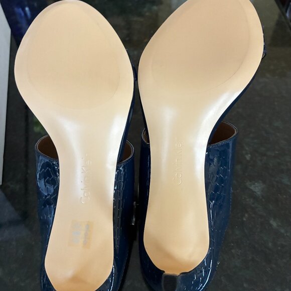 Womens Navy Cecily Patent Python Sandals Slip in Heels Size 6.5 Worn once w/box - Picture 4 of 8